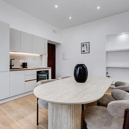 Relais Conteverde アパート *